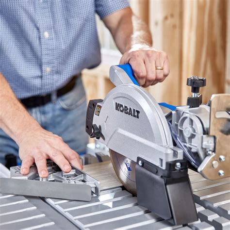 Kobalt 7 In 10 Amp Wet Sliding Table Tile Saw With Stand In The Tile