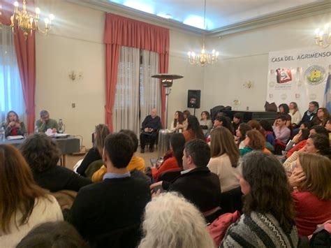 Celeste y Blanca... - Celeste y Blanca Construye Bs As