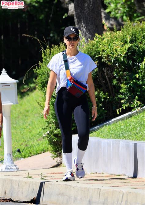 Jessica Alba Aka Jessicaalba Nude Leaks Fapellas