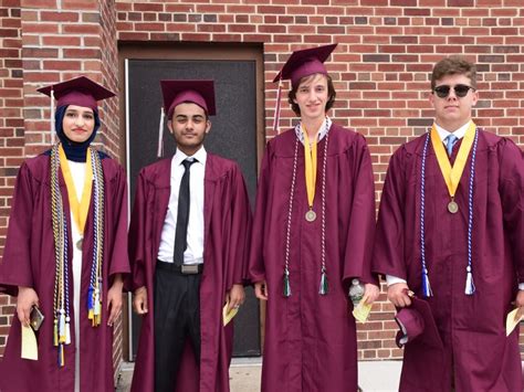 graduation day  bellmore merrick high school students bellmore ny