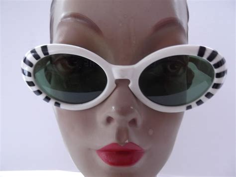 Vintage 1960s Sunglasses White Plastic Lucite Black Stripes