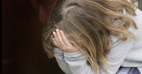 Pige groft sex krænket i tog af ældre asyl ansøger Din Avis