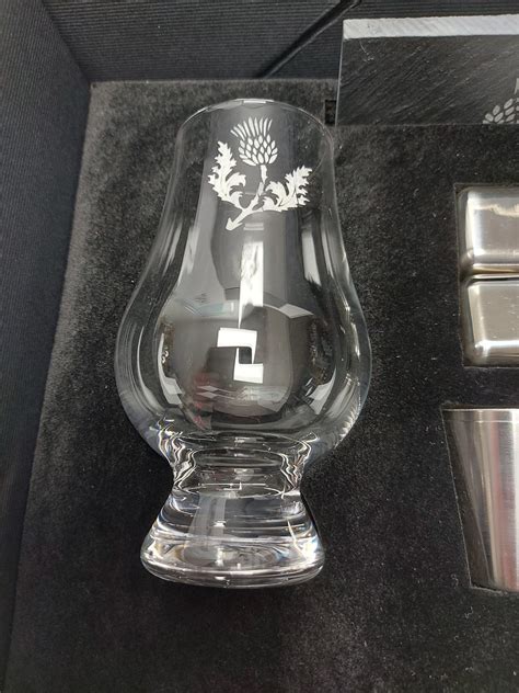 Luxury Thistle Design Whisky Drinkers Gift Set | Numonday