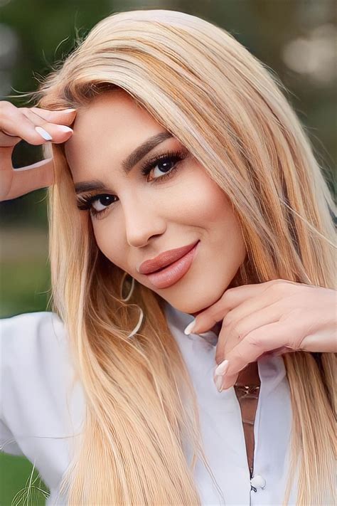 Charming Natalia Y O From Lviv With Blonde Hair Id Ladadate