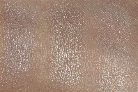 Sparkled Beauty Essence Nude Eyes Makeup Box