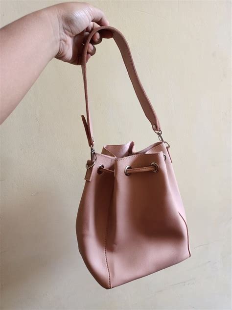 Tas Romi Made In Korea Tas Selempang Tas Cantik Tas Serut Pink Nude Fesyen Wanita Tas