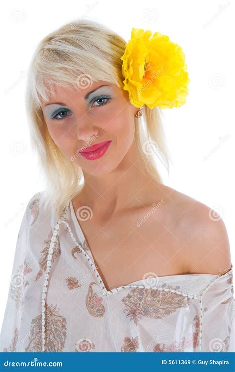 Retrato Del Blonde Del Desnudo Con Los Ojos Azules Imagen Imagen