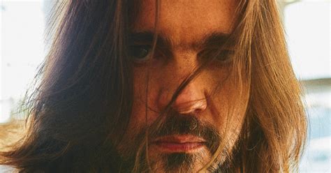 Juanes Presenta Ojal Y Anuncia El Lanzamiento De Su Nuevo Lbum