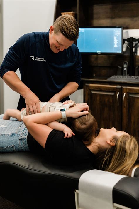 Pregnancy Chiropractor & Pediatric Chiropractor in Overland Park