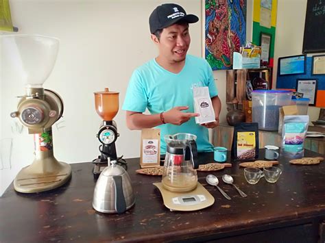 Journey of Bali Coffee: Special Coffee Tasting & Roasting Class In Ubud