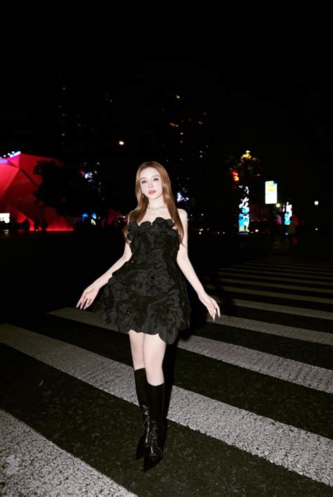 Nh Ng Hot Girl Nh M Gi L Nh Ng Hot Mom U Nh Ng V N N Di N