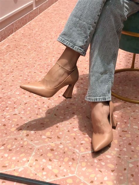 Scarpin Rosalie Salto Bloco Nude Antique Scarpin Roupas Nude Saltos Confort Veis
