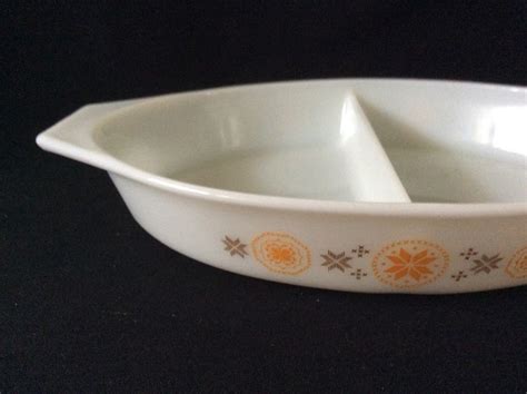 Vintage Pyrex Town And Country Pyrex Divided Pyrex Baking Etsy