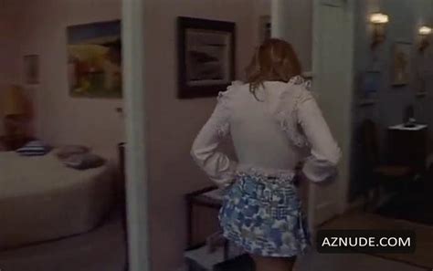 Les Confidences D Un Lit Trop Accueillant Nude Scenes Aznude