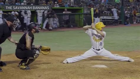 Savannah Bananas Baseball Team Dances Its Way Into San Jose Nbc Bay Area