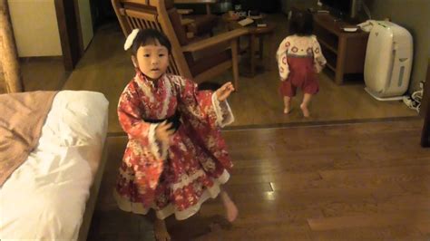 恋そめし 4歳 歌ってみた NHK Eテレ にほんごであそぼ 踊ってみた - YouTube