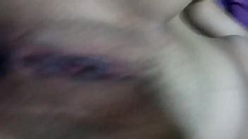 Delícia exibindo a buceta e os peitinhos XVIDEOS