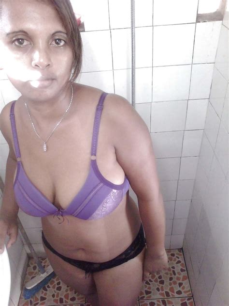 Sweet Milf Shesfreaky