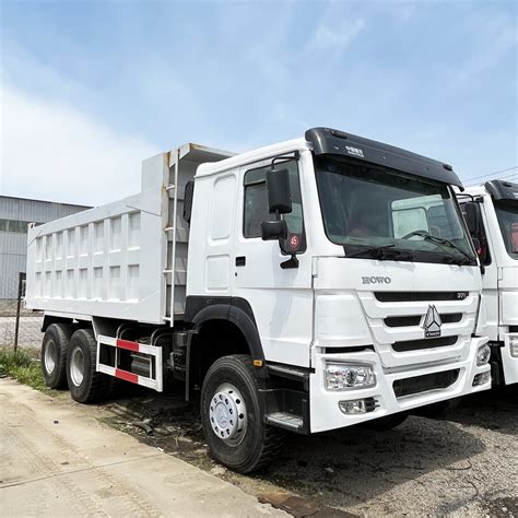 Sinotruk Howo Hp Howo A Cbm Cubic Ton Wheeler Euro