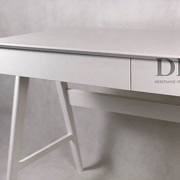 Столы – купить на Ярмарке Мастеров | Ручная работа и хенд мейд