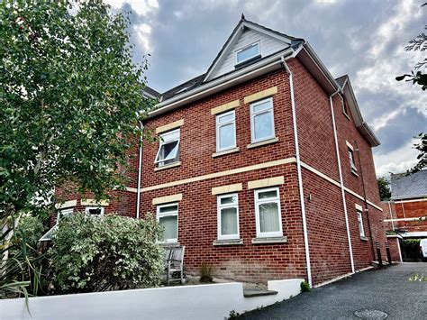 1 Bedroom Property For Sale In Alumhurst Road Bournemouth Bh4 Ref