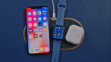 Tesla представила беспроводную зарядку для одновременной зарядки ...