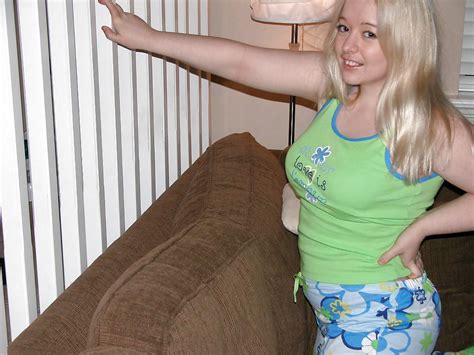 Chubby Blonde Posing With Her Pussy Porn Pictures XXX Photos Sex Images 1222187 PICTOA