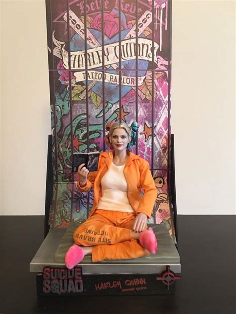 Hot Toys Harley Quinn Action Figure Prisoner Version Used