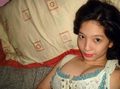 Hot Pinay In The Bed Hot Pinays