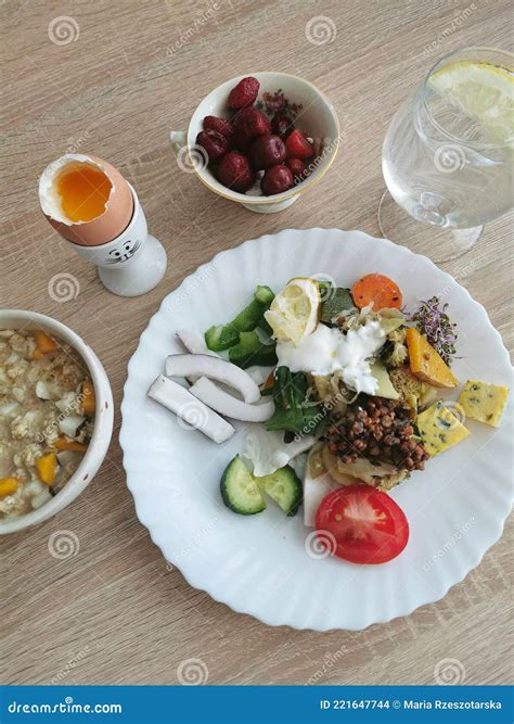 A Healthy and Delicious Breakfast Rich in Protein, Fats and