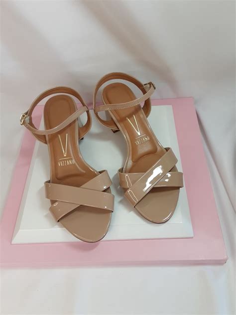 Sandália Vizzano Salto Grosso Tiras Cruzadas Verniz Nude Tam 35 Sandália Feminina Vizzano