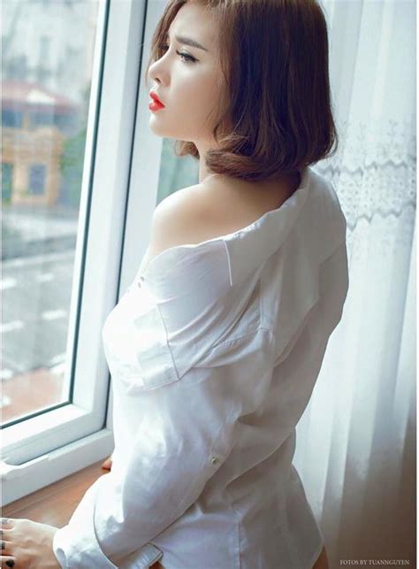 Nhan sắc hot girl quán cơm trắng hơn Ngọc Trinh khiến dân mạng chao đảo