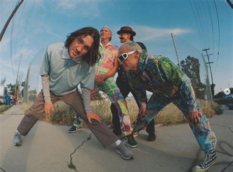 Red Hot Chilli Peppers anuncia primeira turnê de