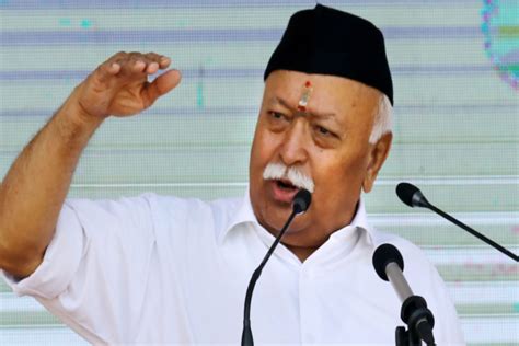 Rss Chief Mohan Bhagwat Visits Madrasa In Delhi Interacts With