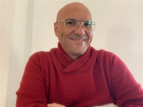 Vicente Gay Catalayud facilita un temario para acceso a Oficial de la Policía Local de la