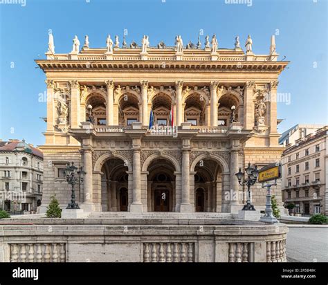 Budapest Opera House: Majestic venue, world-class performances. Iconic