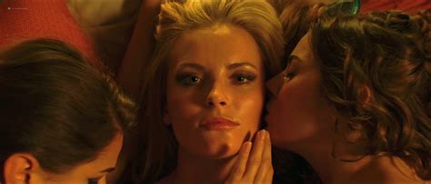 Naked Petra Silander In Virtual Revolution