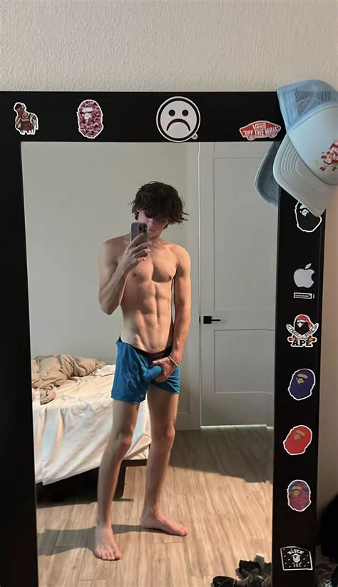 Stop Looking Pervert Nudes Bisexy Nude Pics Org