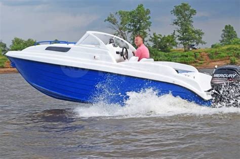 Новый катер с каютой Неман 550 комбинированный, без двигателя, бензин ...