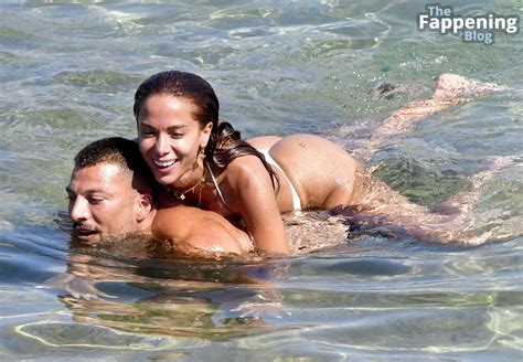 Anitta Shows Off Her Amazing Bikini Body In Mykonos Photos The Fappening Leaked Photos