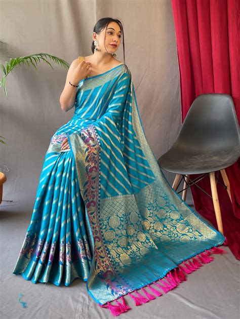 Zig Zag Gold Zari Silk Banarasi Saree Online On Dvanza Dvz0003403