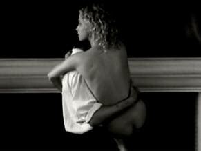 ANNE VAN DE VEN Nude AZNude