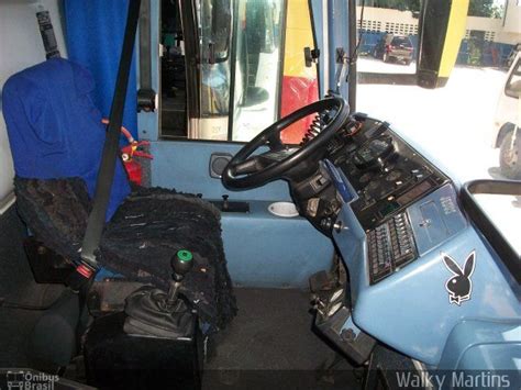 Ônibus da empresa Viação Nordeste carro 1100 carroceria Busscar Jum