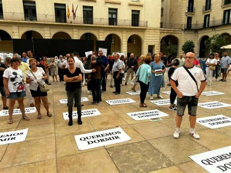 Los Vecinos Del Casco Antiguo De Alicante Alertan De La Cronificaci N