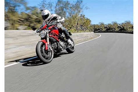 Ducati Monster Evo Naked Bike Im Test Motorradonline De