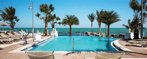 Florida Keys Hotel In Marathon Fl Courtyard Marathon Florida Keys