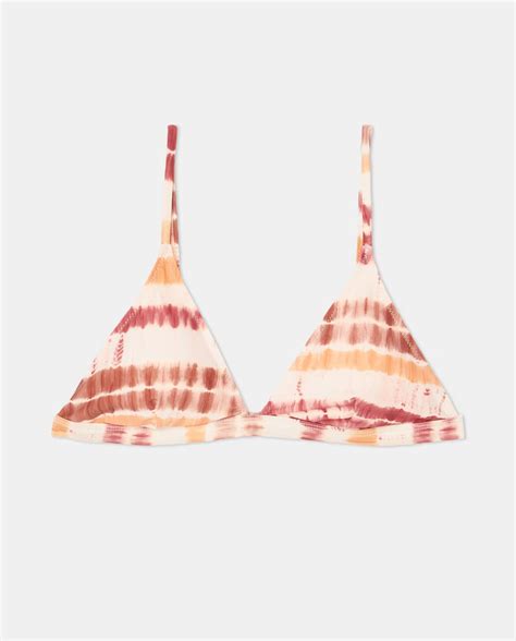 modelos para celebrar el Día Mundial del bikini Grazia