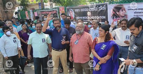 House Surgeons Murder Doctors Strike To Continue In Kerala Doctors