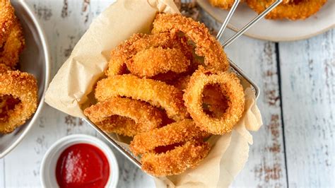 Crispy Fried Onion Rings Recipe