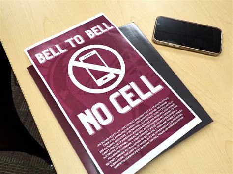 House committee advances bill requiring Oklahoma school cellphone bans • Oklahoma Voice